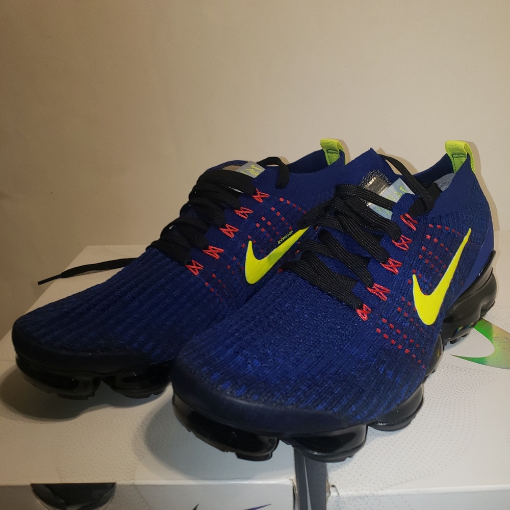 Nike Air VaporMax Flyknit 3 Deep Royal Volt - Picture 4 of 16